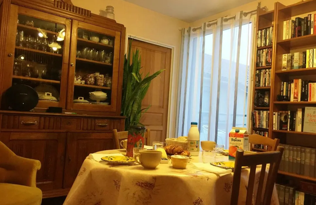 Part Dieu Charial Suites & Chambres-1
